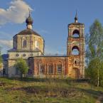 Троице-Успенская церковь в деревне Анненское. Май 2014 г. Фото: Анатолий Максимов.