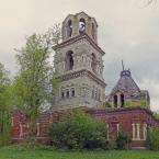 Дмитриевская церковь в Глухове, вид со стороны колокольни. Май 2014 г. Фото: Анатолий Максимов.